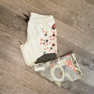 Lucky Brand Vintage Y2K Geisha Girl Graphic Cropped  Sweat Pants Size Large